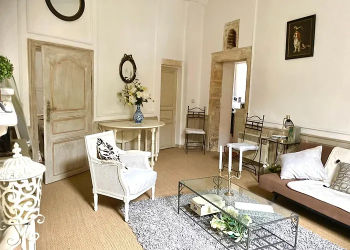 Caporizon-sarlat L'elegance-t2 Plein Centre Cite Medievale